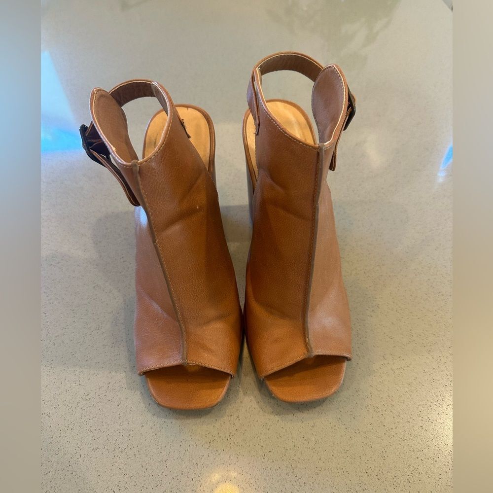 Wild Diva Brown Color Peep Toe Ankle Heel Bootie w/ adjustable strap Size 9 - Picture 2 of 10